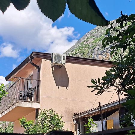 Apartments Dragan Kotor Exterior foto