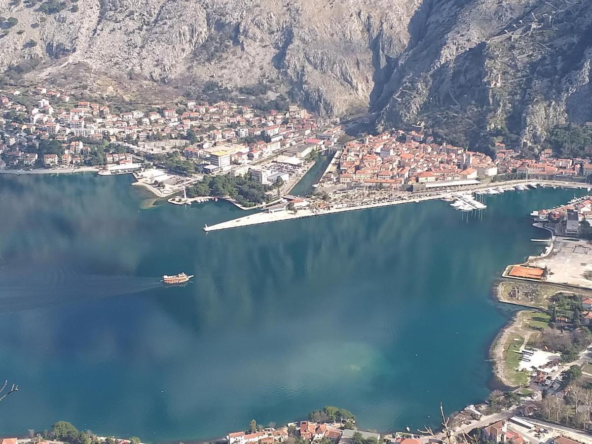 Apartments Dragan Kotor Exterior foto